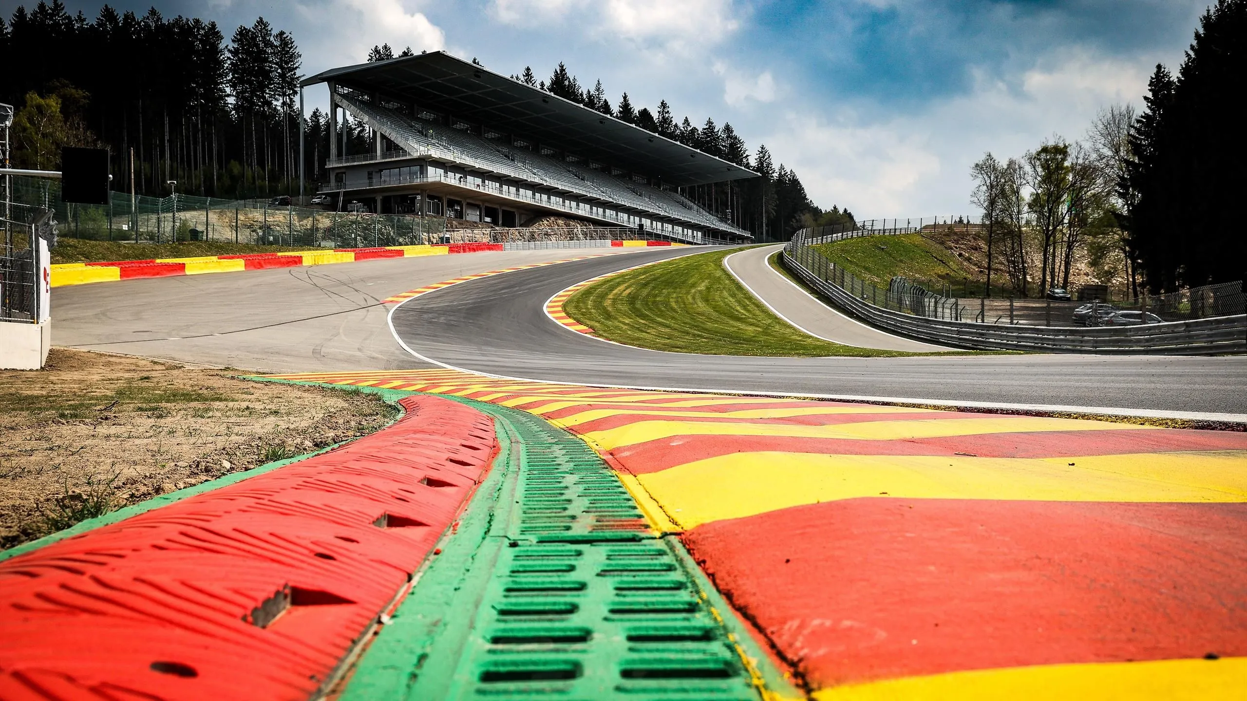 spa francorchamps eau rouge