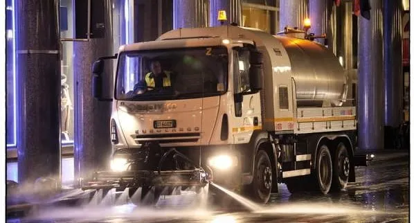 spazzatrice notturna