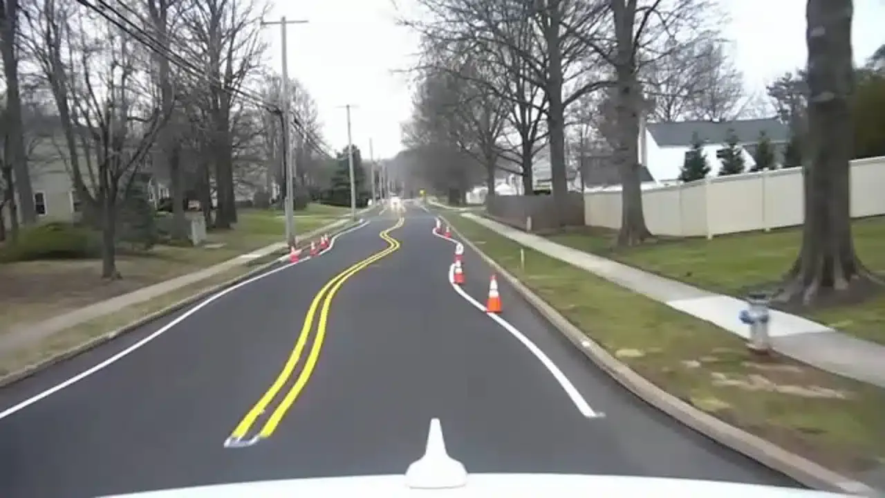 strisce ondulate rallentamento