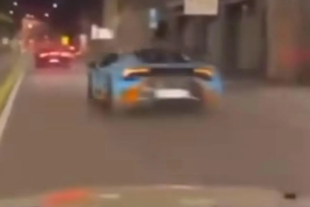 supercar milano incidente video