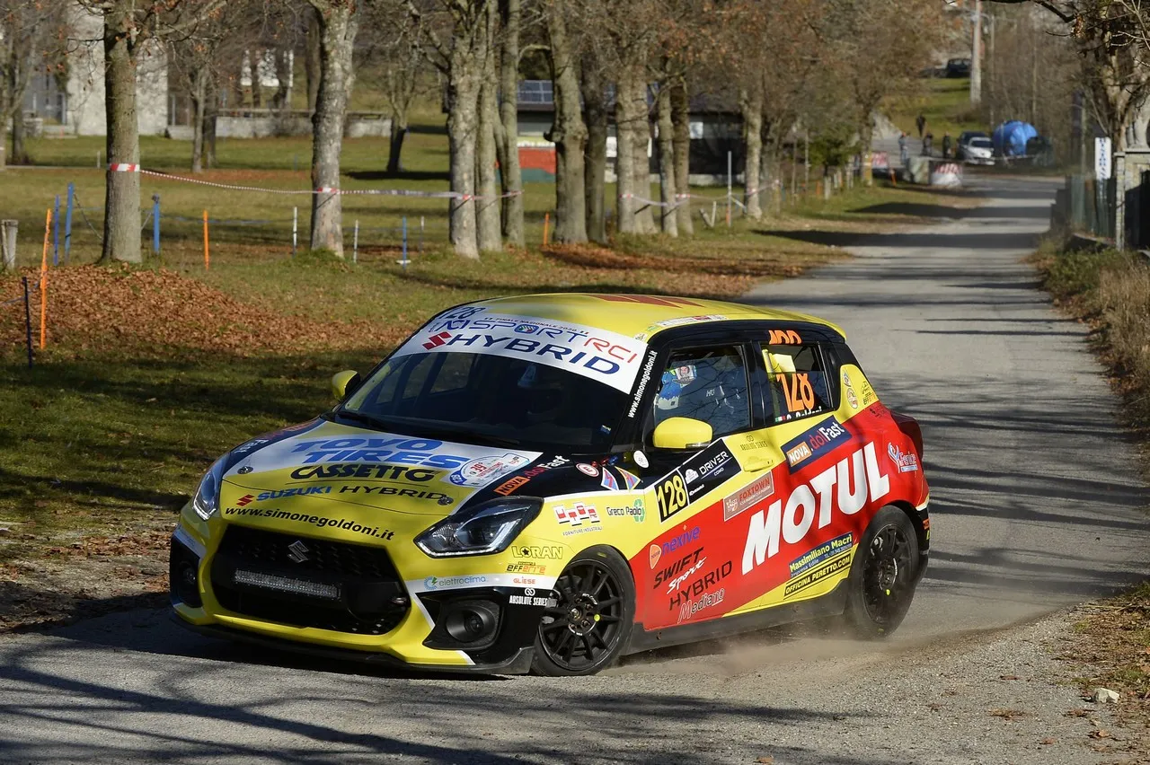 swift sport hybrid r1 1