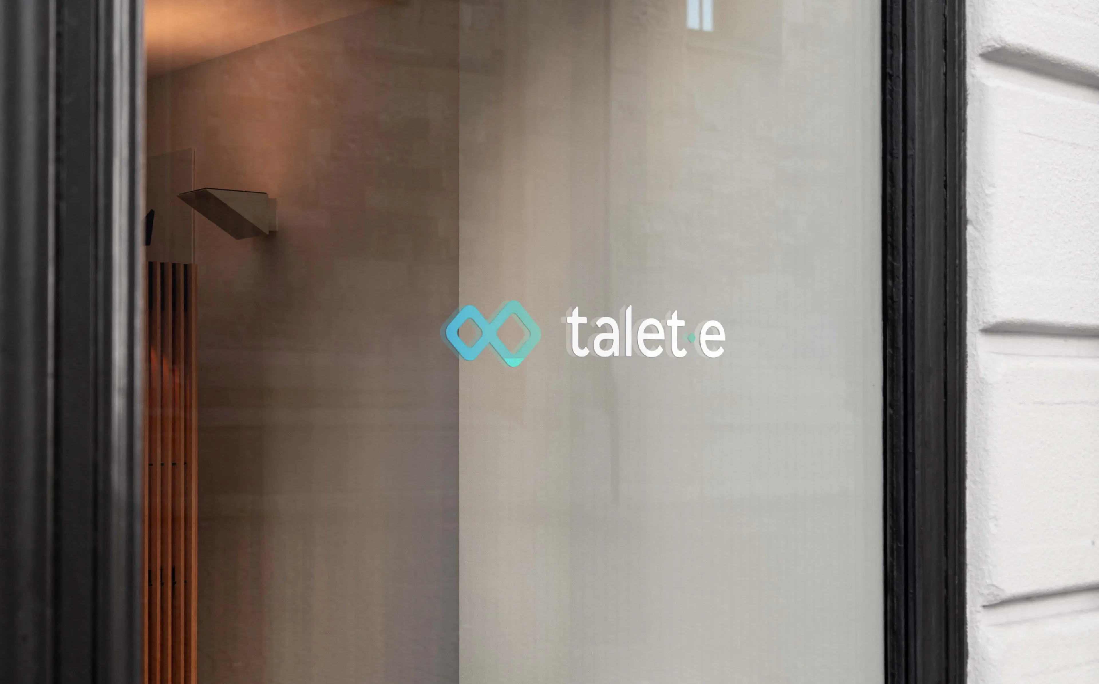 talet e