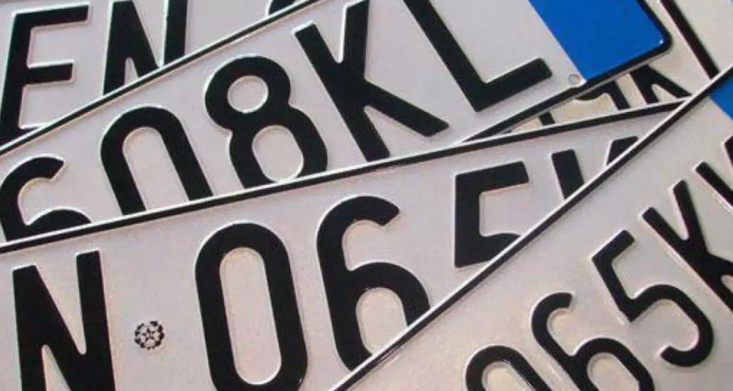 targa auto 1080x611 1