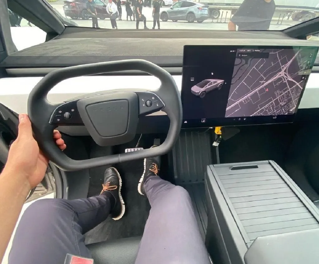 tesla cybertruck 1 1 1024x847 1