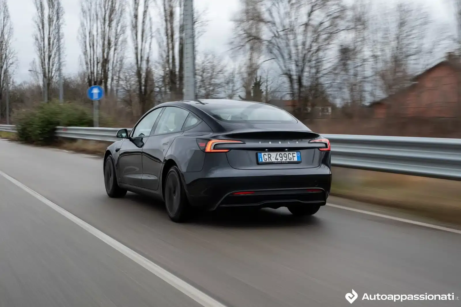 tesla model 3 rwd 2024 27