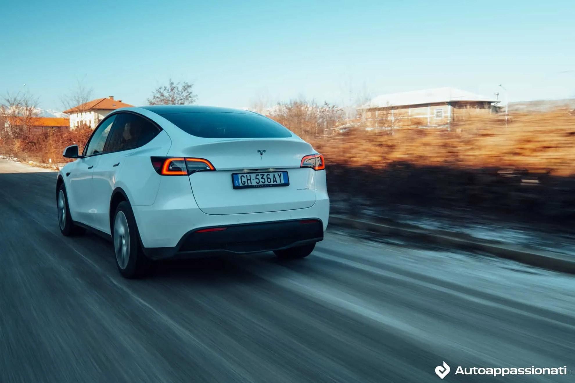 tesla model y 2022 12