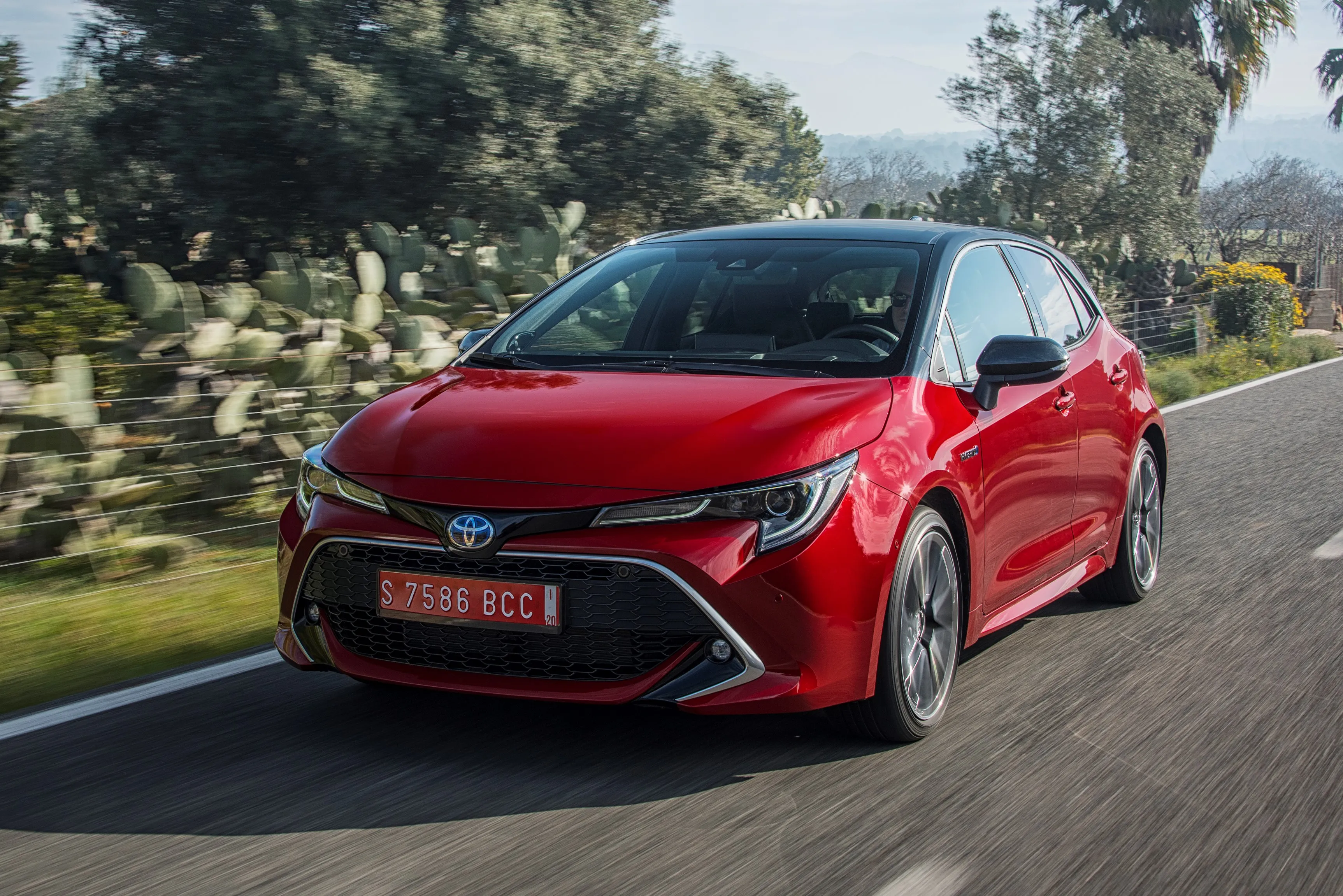 toyota corolla hybrid 751