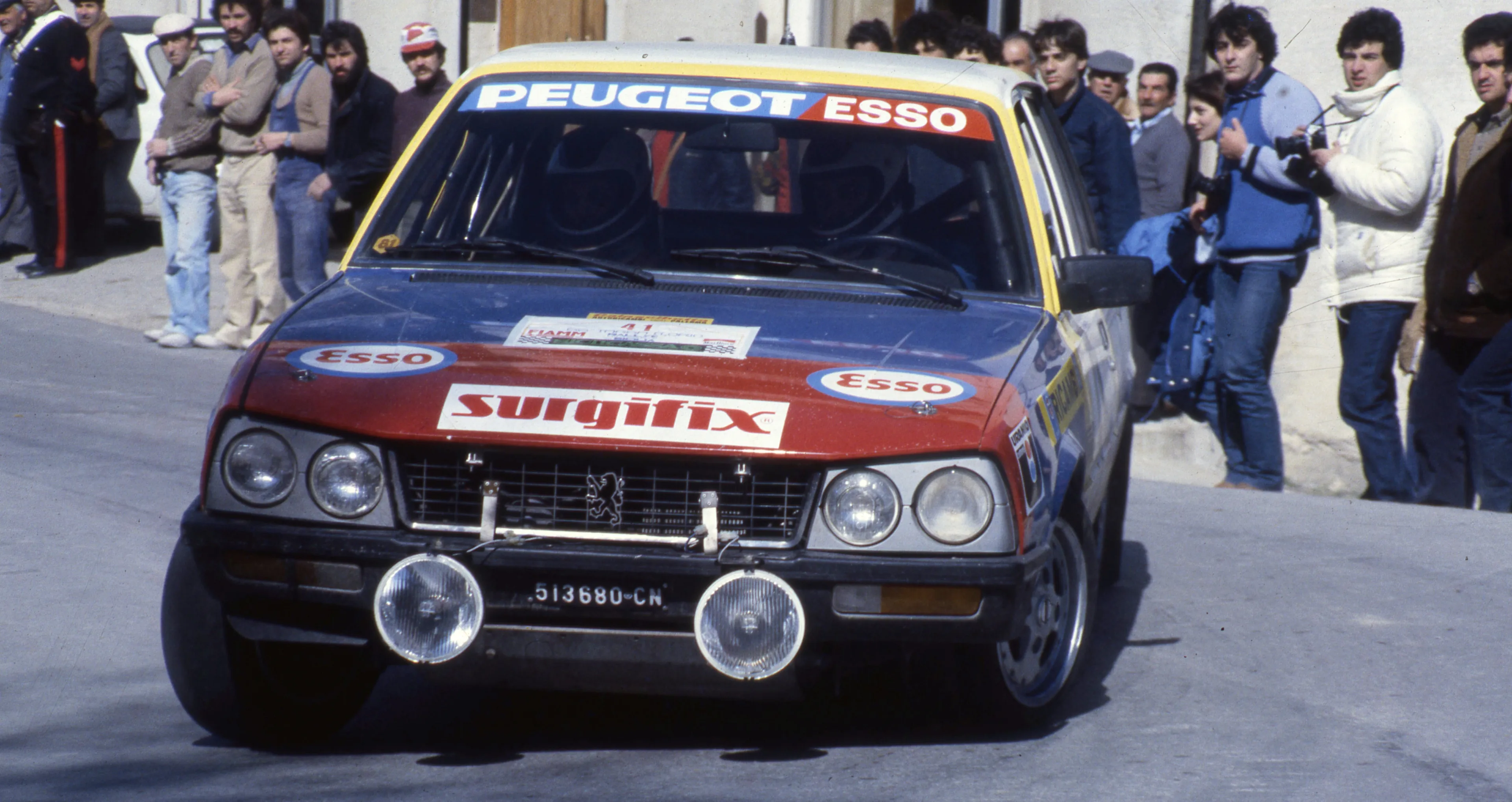 una peugeot 505 td che correva nei rally 1
