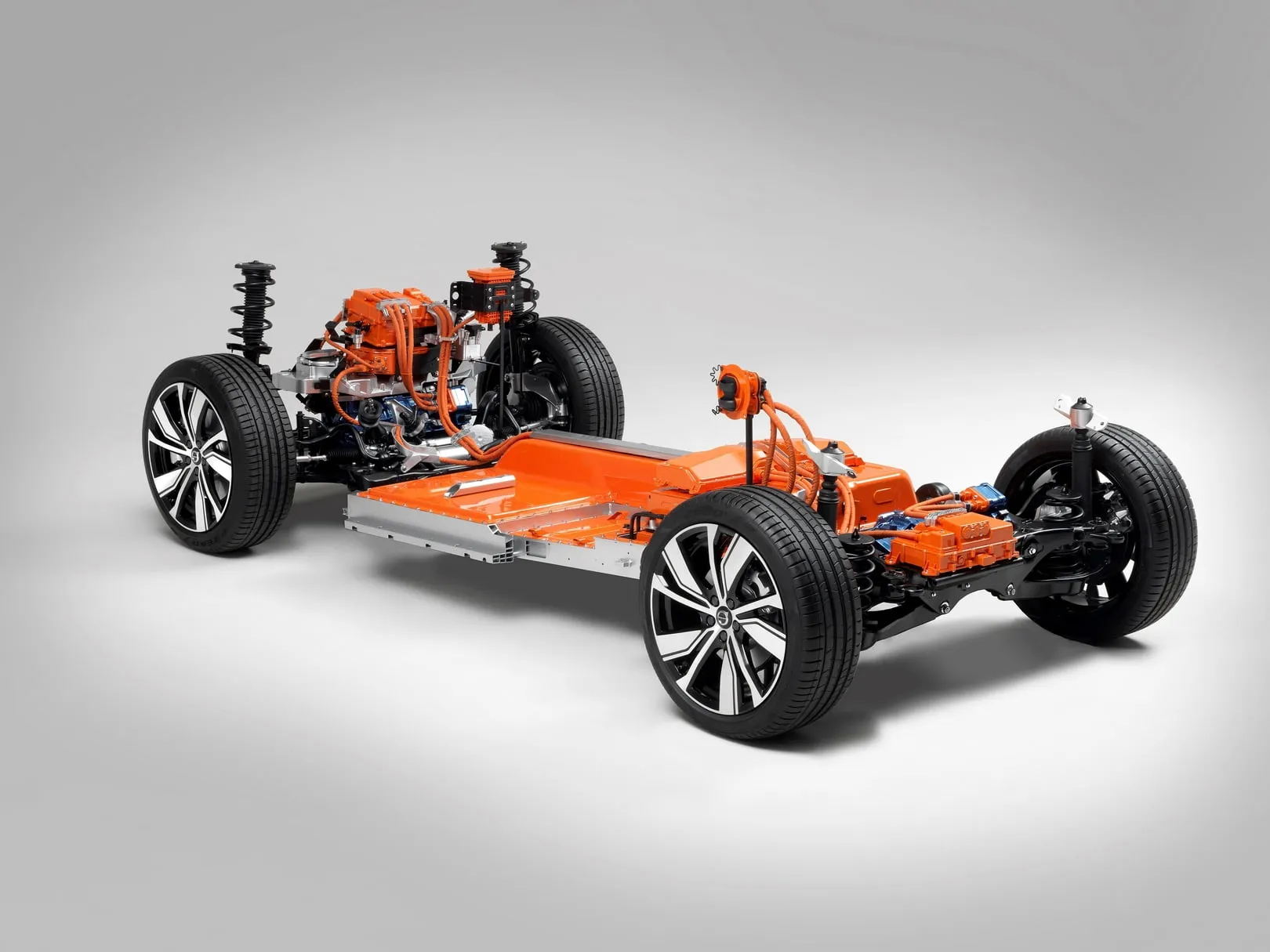 volvo xc40 full electric under body