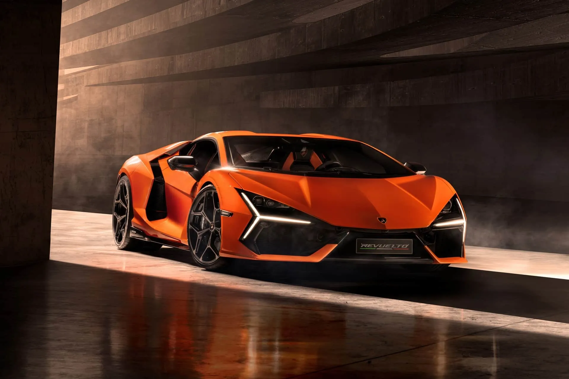lamborghini revuelto 15