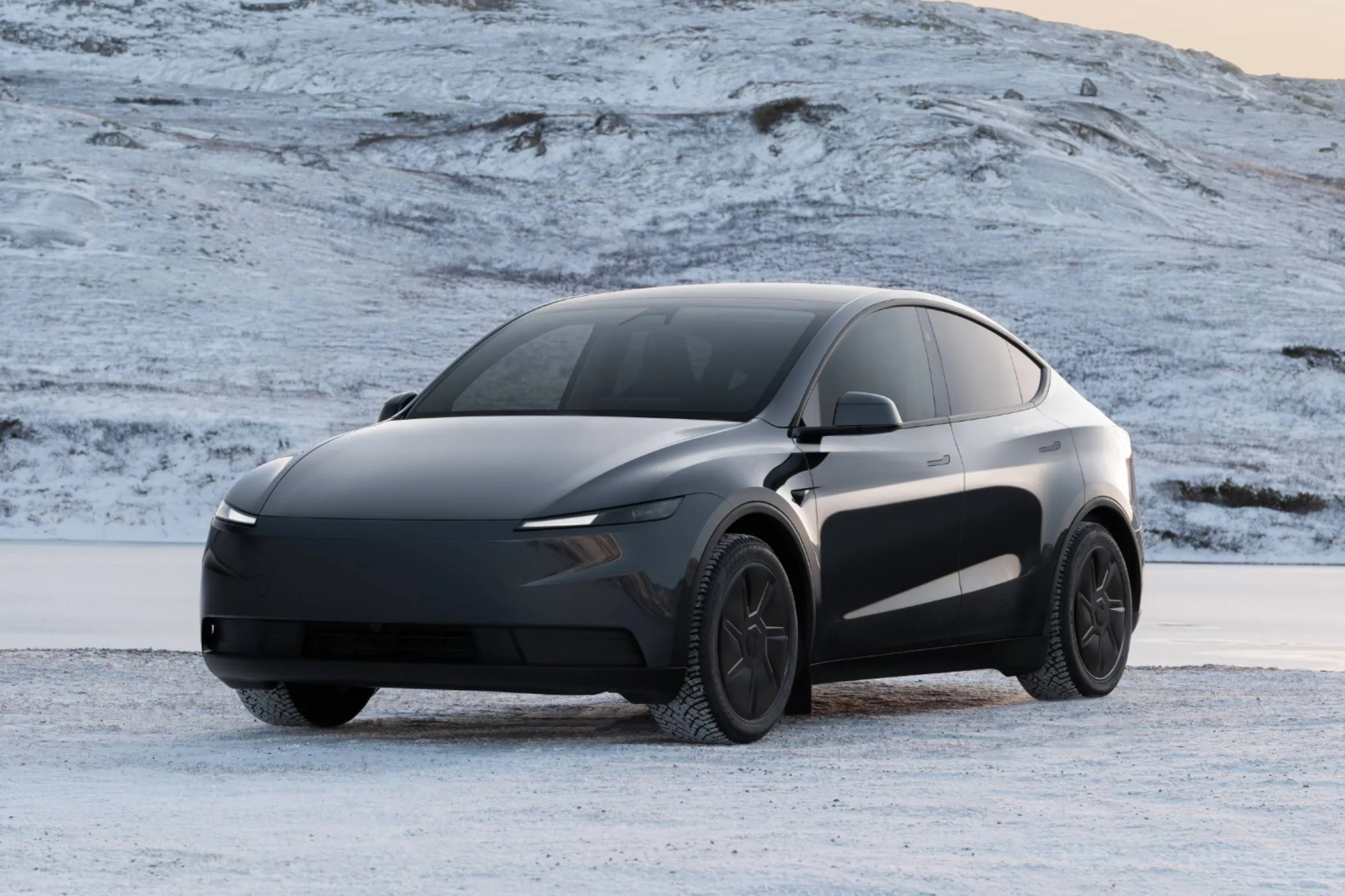 Nuova Tesla - Model Y Standard Long Range Rear-Wheel Drive