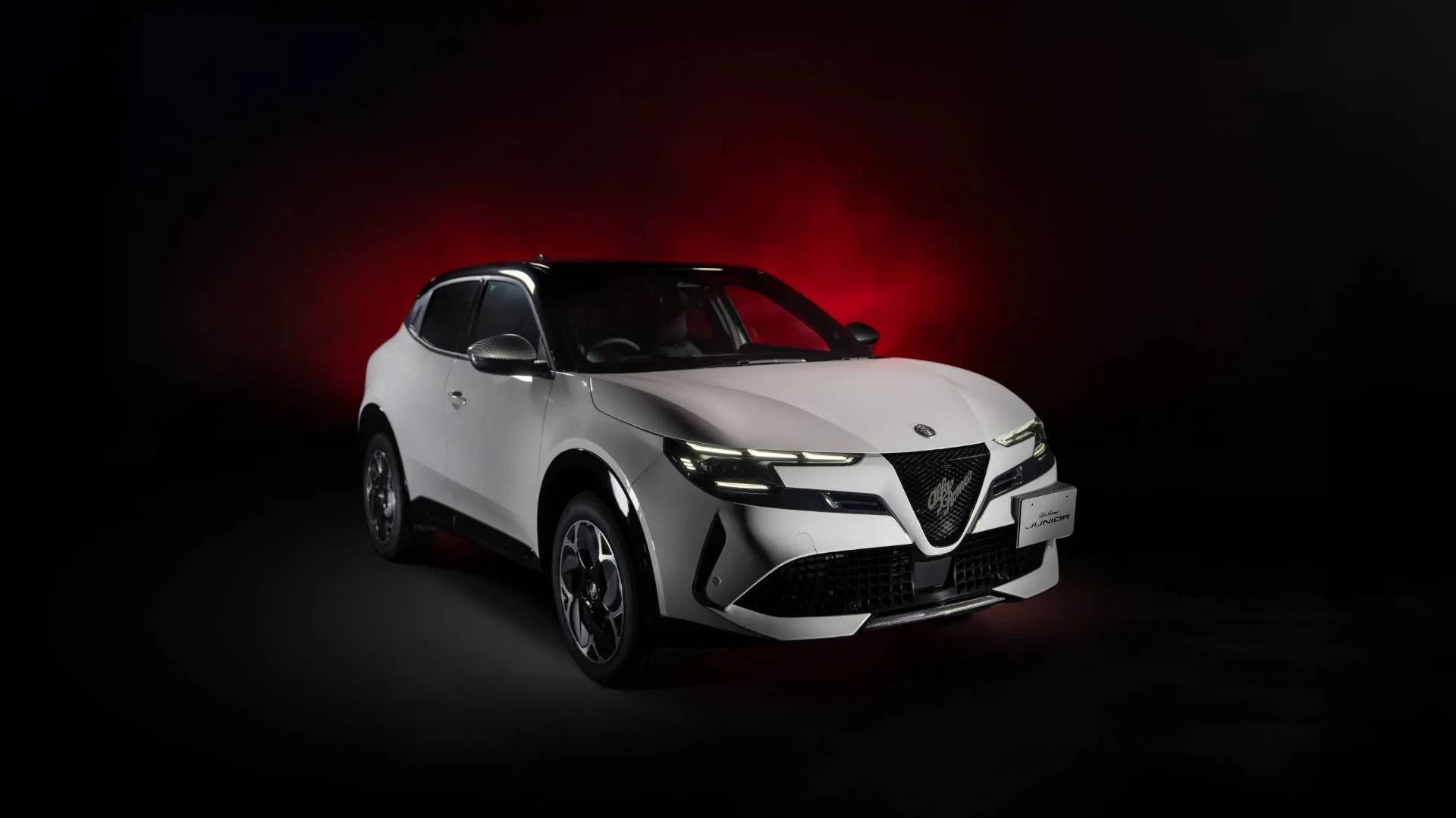 L'Alfa Romeo Junior Edizione Bianco per il mercato giapponese