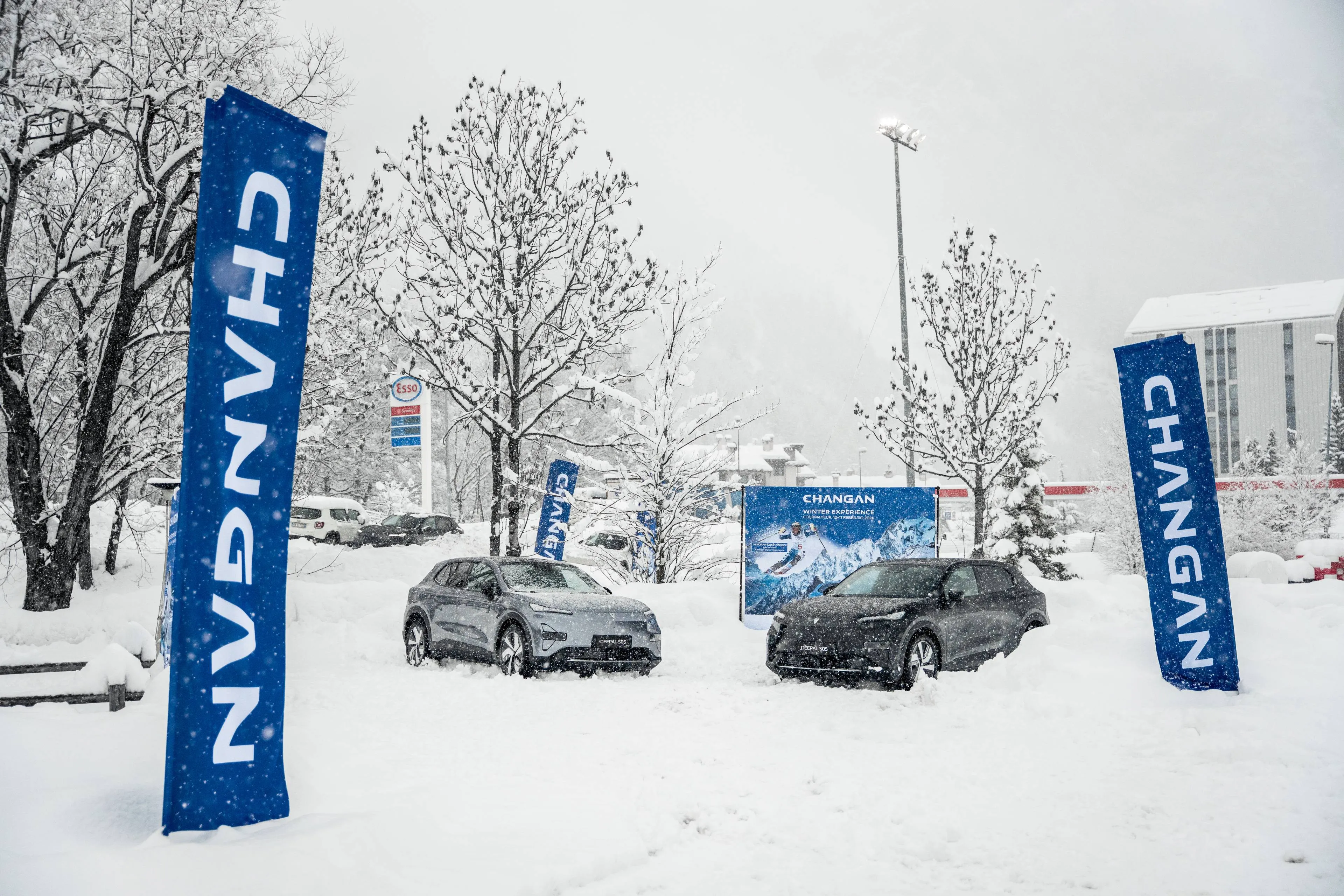 Changan Winter Experience SUV elettrici sulla neve della Valle d'Aosta in una giornata di test su pista