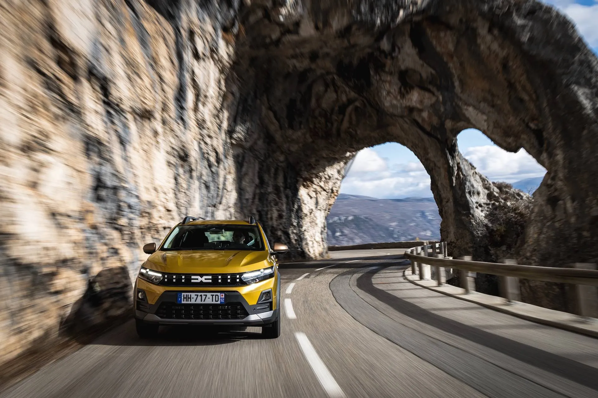 Dacia Sandero 2026 Stepway ECO-G 120 1