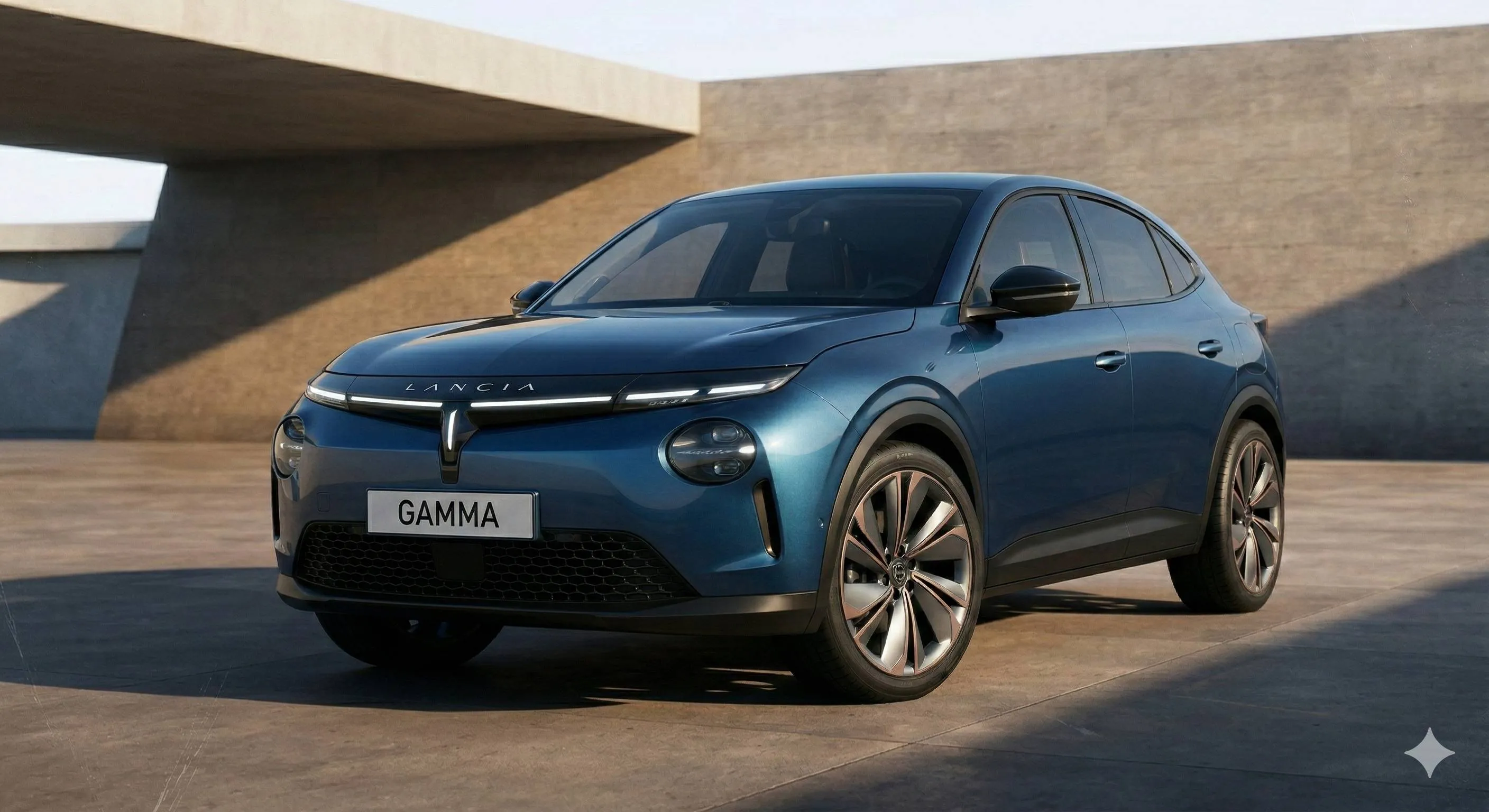 Vista di tre quarti anteriore della nuova Lancia Gamma 2026, che mostra il design del frontale con la tipica firma luminosa a calice del family feeling Lancia