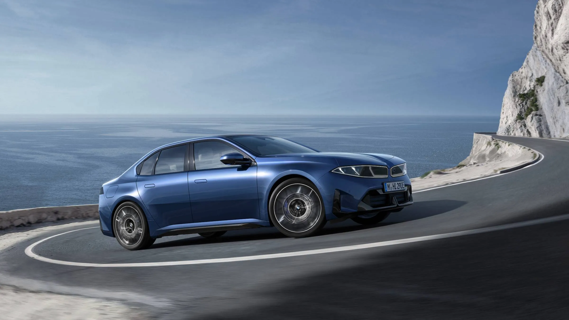 P90632488_highRes_the-new-bmw-i3-50-xd