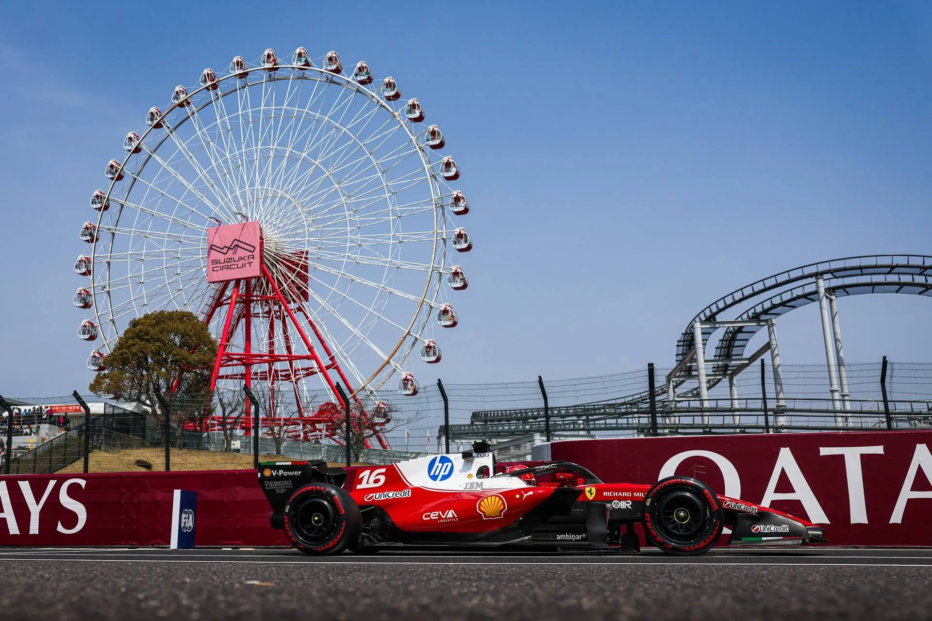 La Ferrari SF-26 di Charles Leclerc al Gran Premio di Suzuka 2026