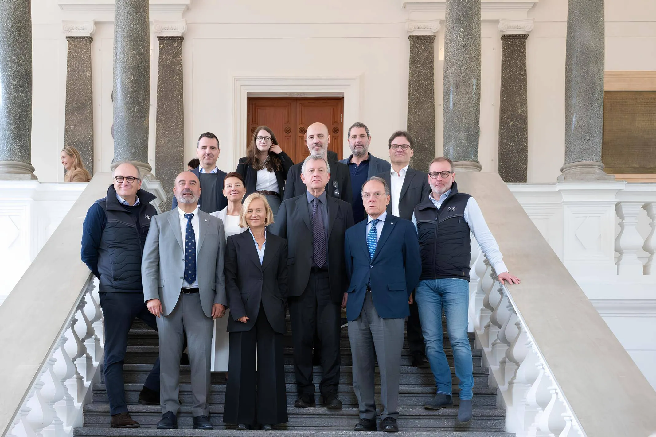 Nell'immagine si vedono i membri del dipartimento di design del Politecnico di Milano