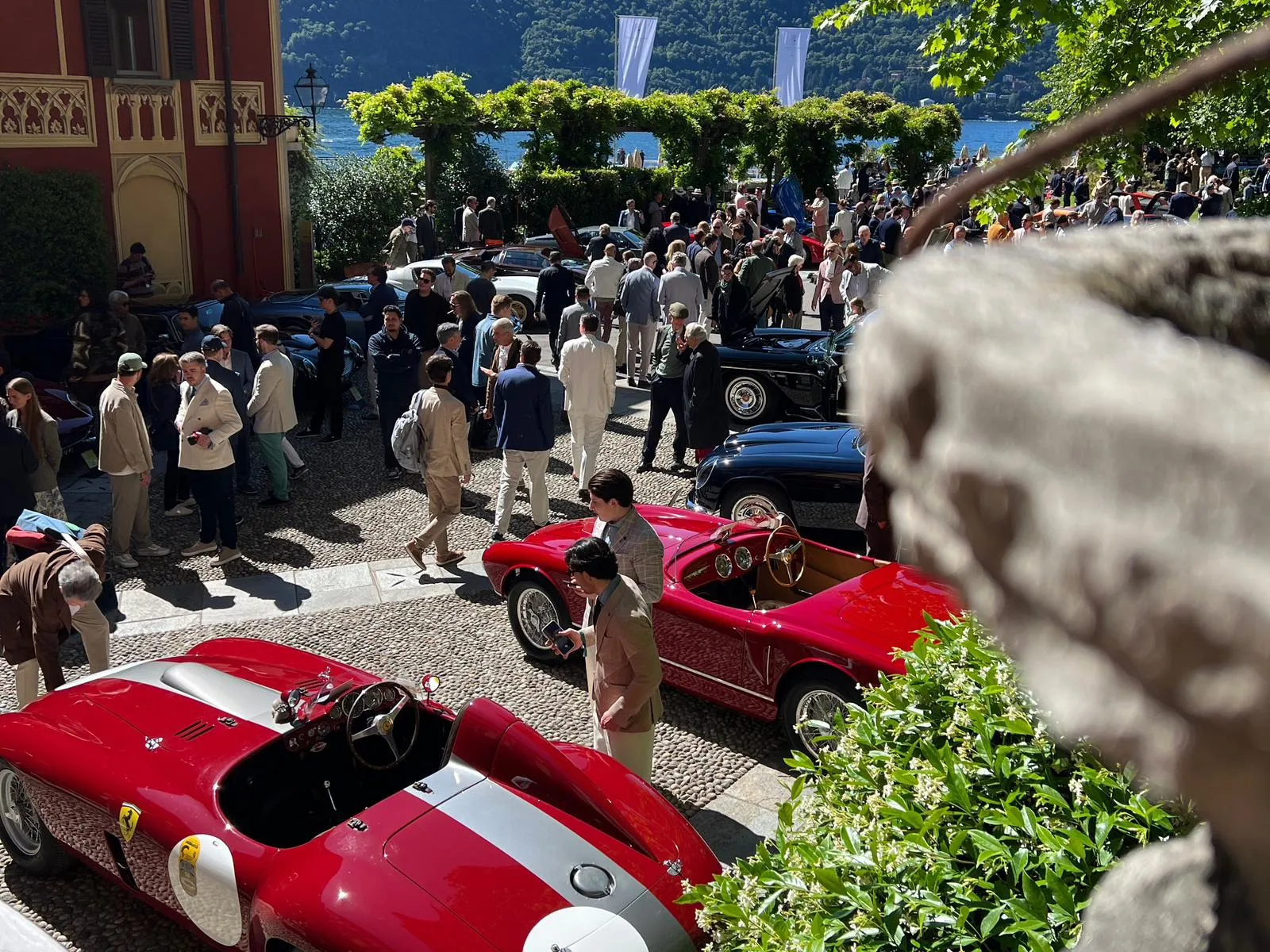 Vista auto esposte villa d'este 2026