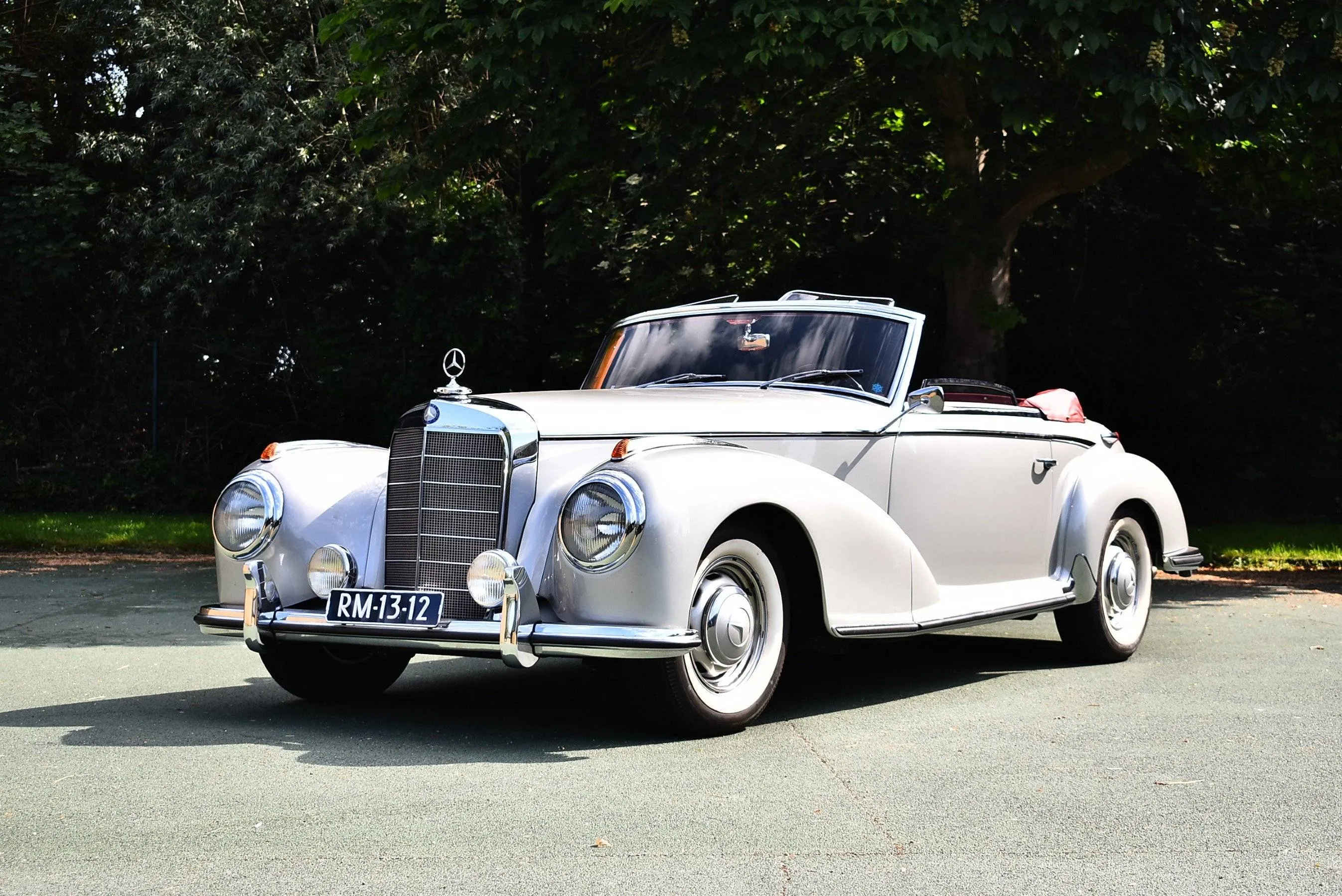 Mercedes 300S Roadster