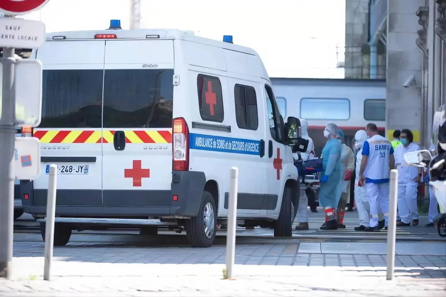 ambulanza-francese