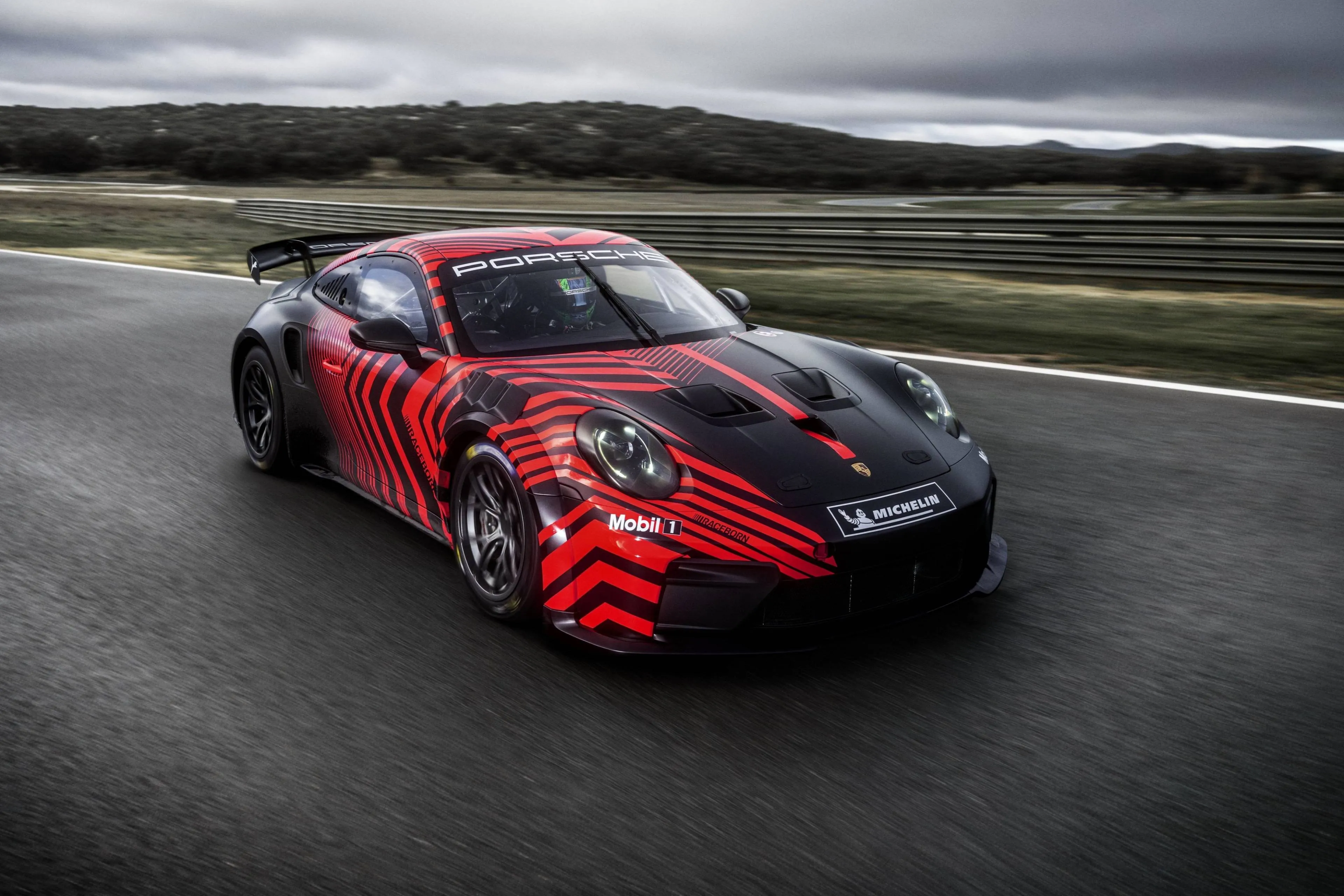Porsche-911-gt4 anteriore