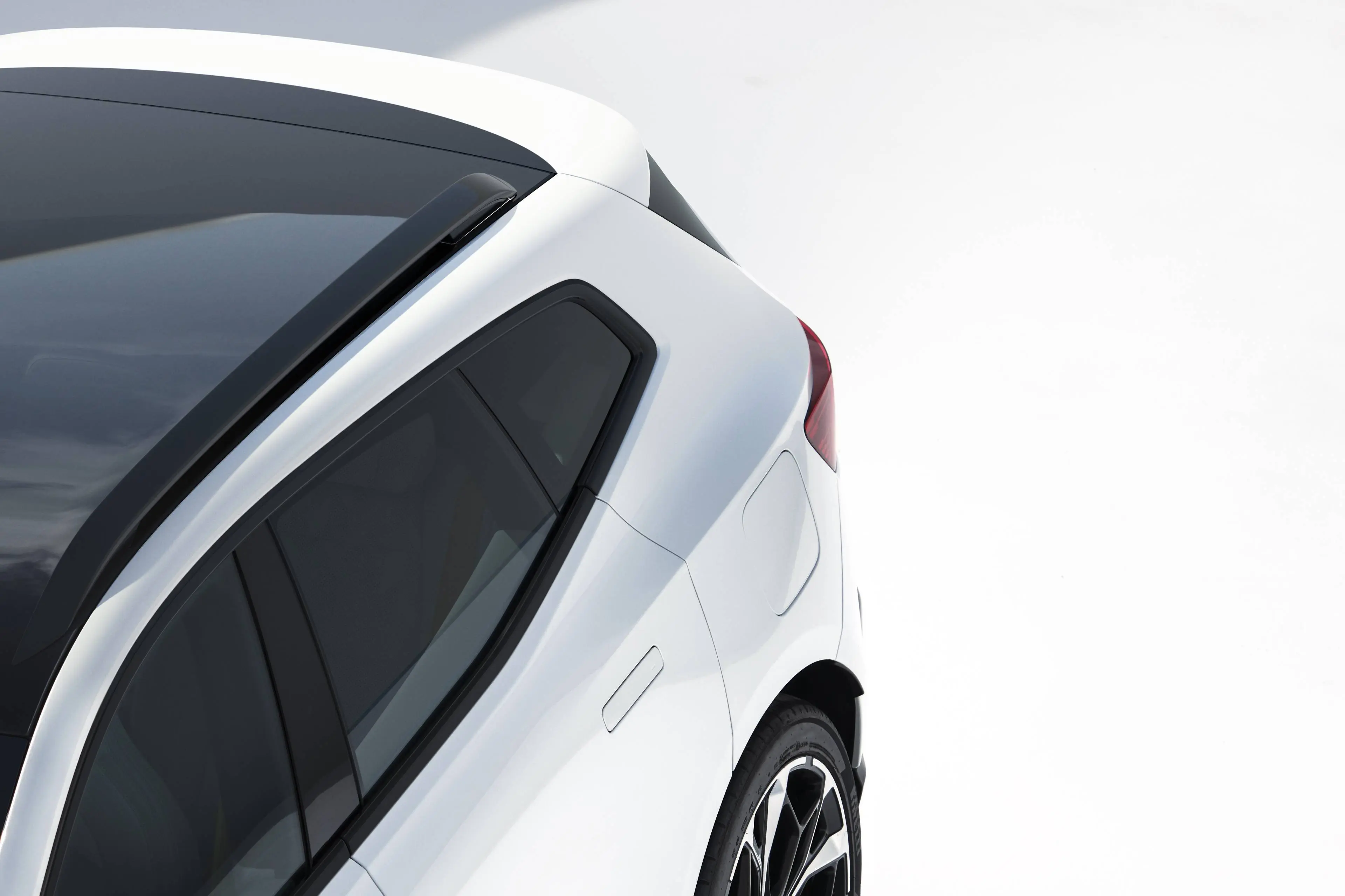 Polestar 4 SUV