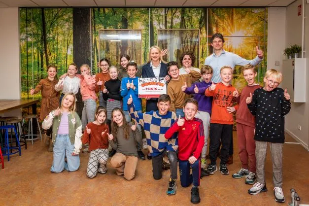 2023016 beactive uitreiking cheque mq scan003