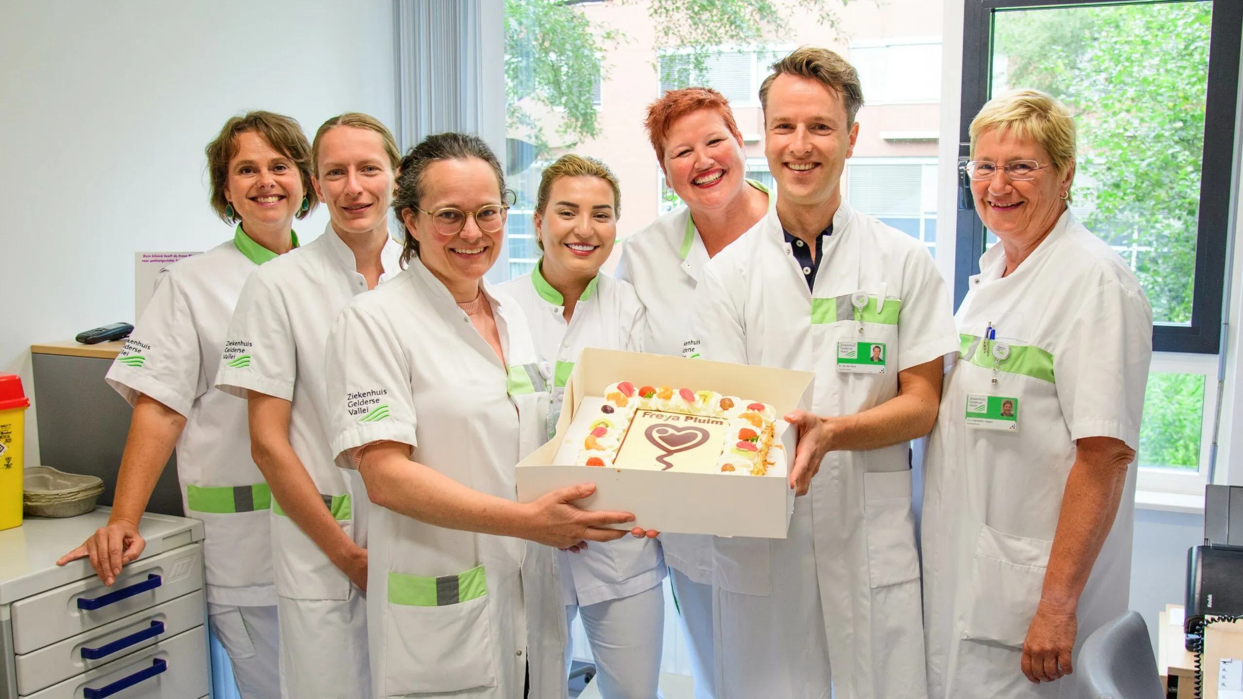 20230914 pluim van freya voor fertiliteitszorg scaled