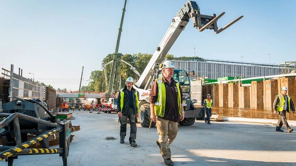 42465257 2416718498368123 7822115398639157248 n