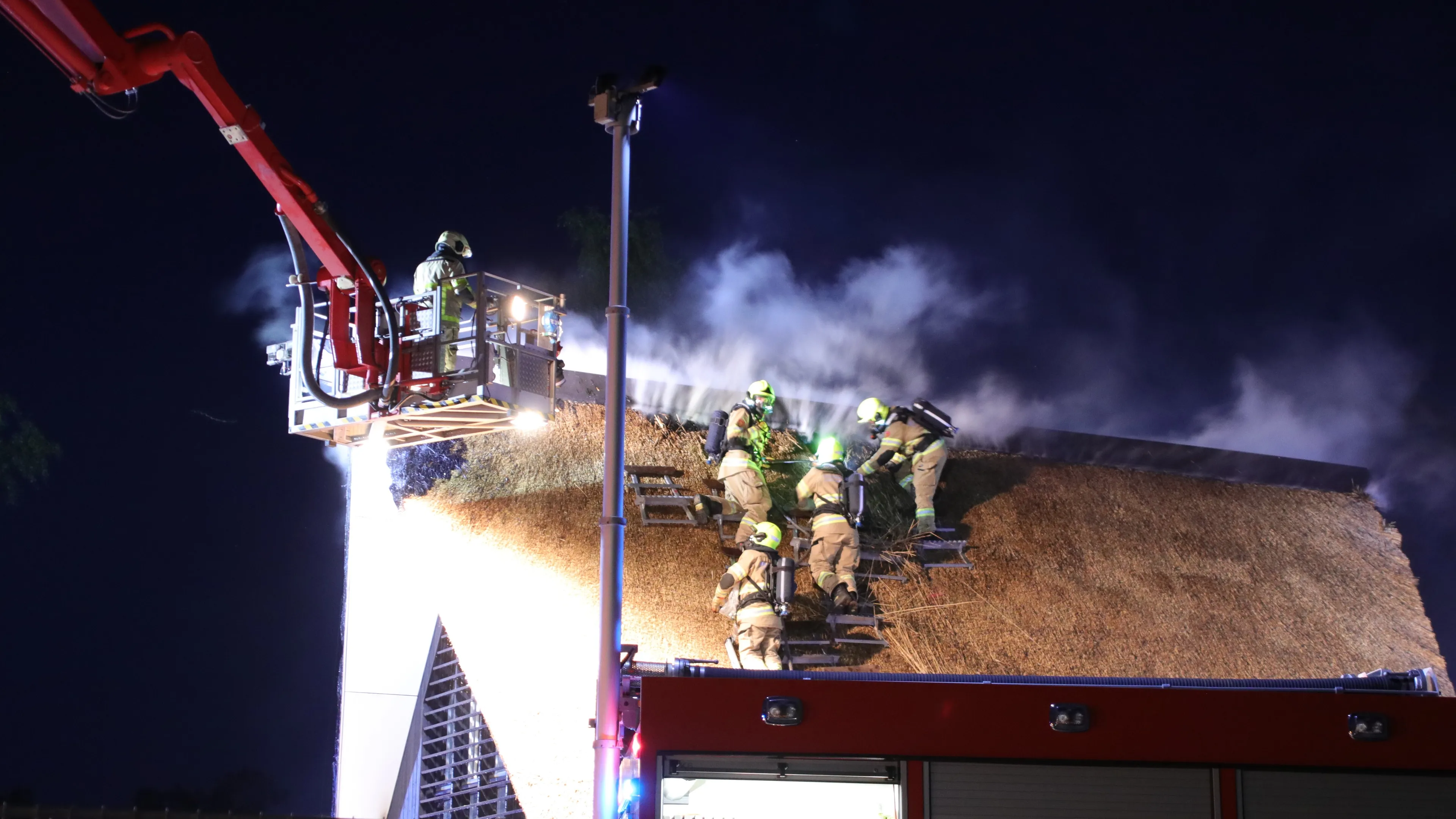 brand rietendak kootwijk