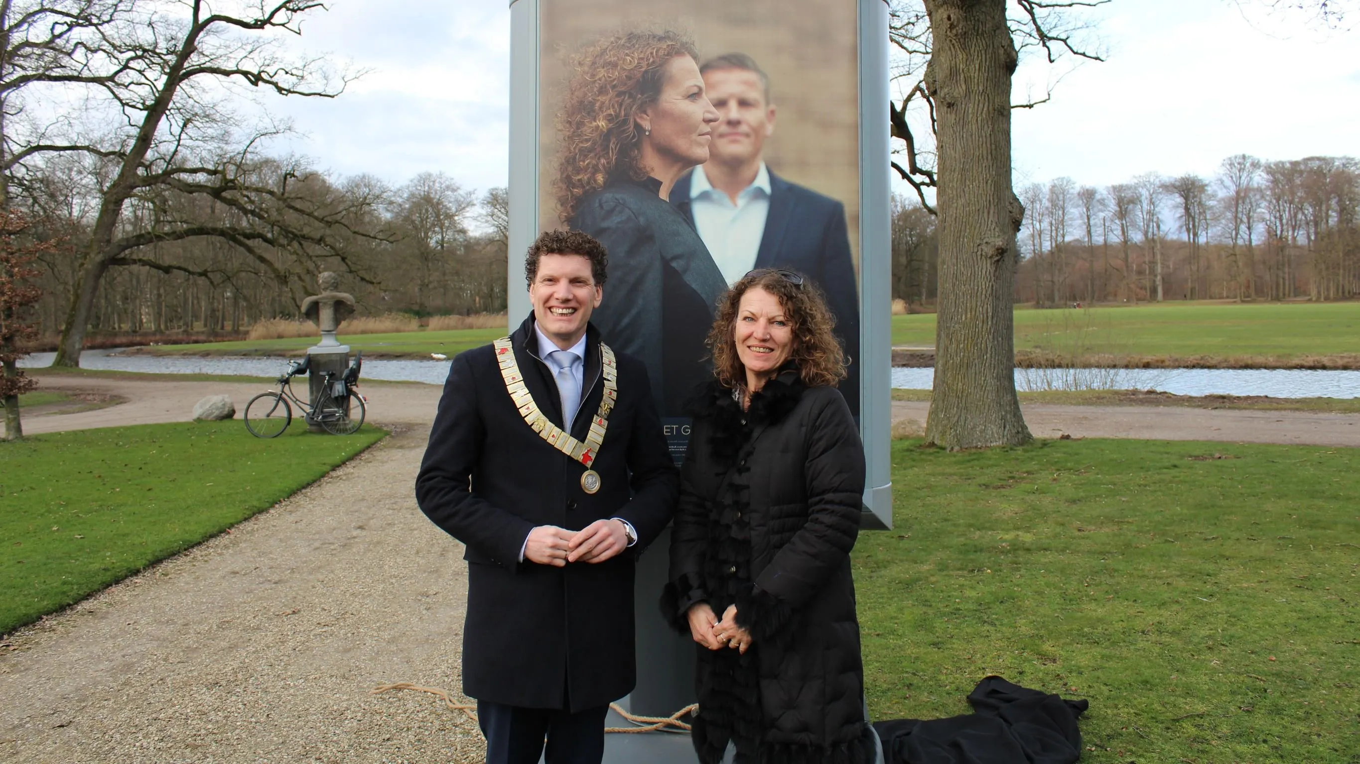burgemeester van der tak en vicky bergman