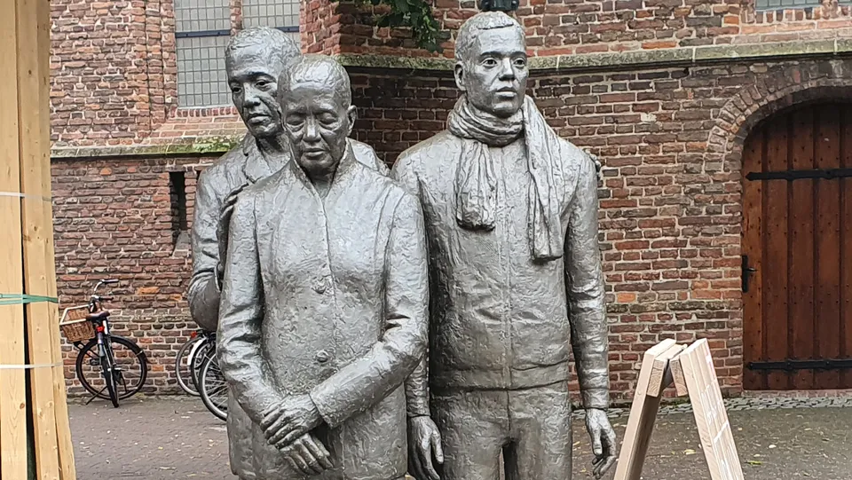 csm artikel 7 beeld 3 generaties molukkers a3f5b5c269