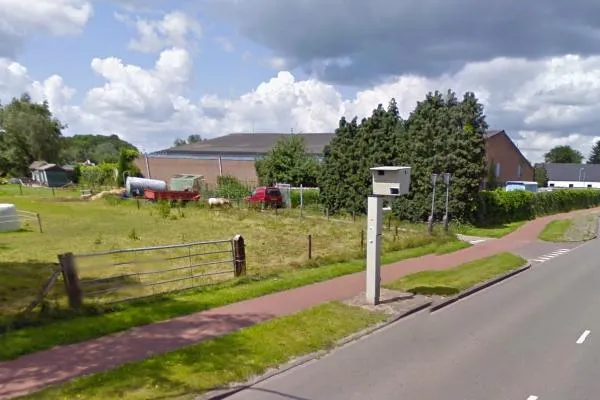 flitspaal vangeenstraat putten