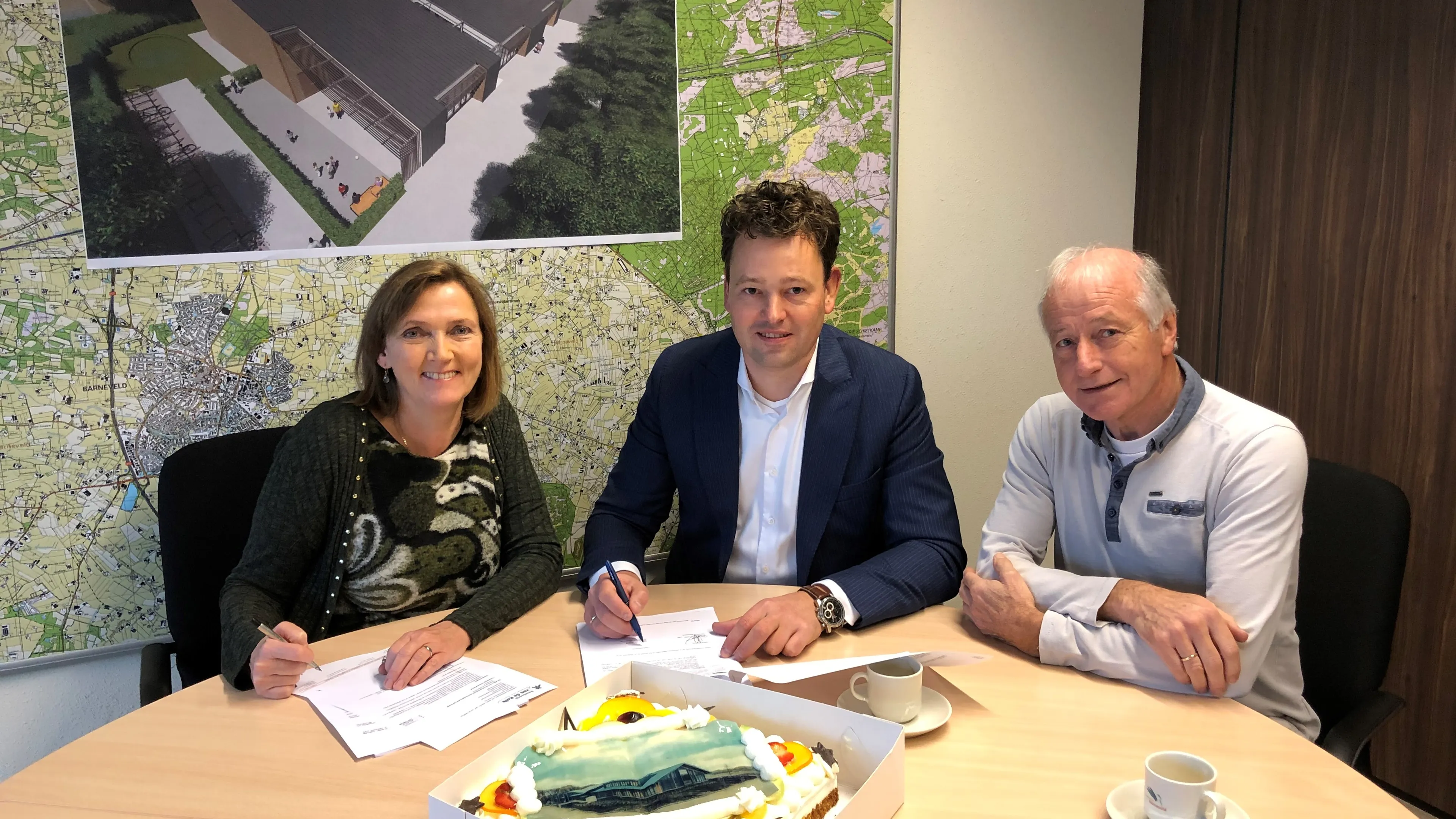 foto 2 ondertekening overeenkomst bouw dorpshuis garderen