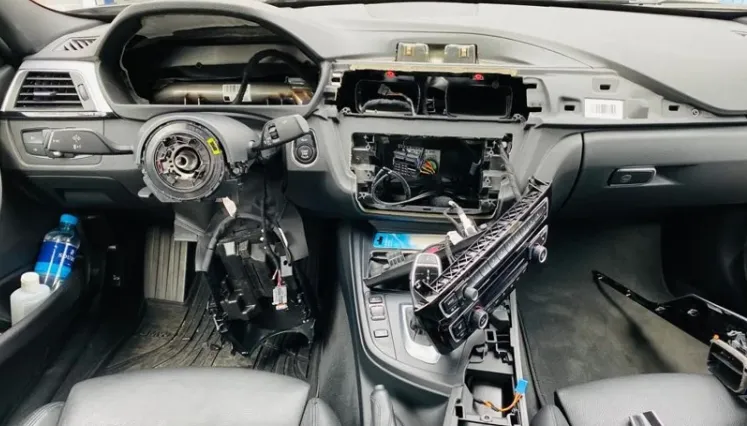 inbraak auto barneveld