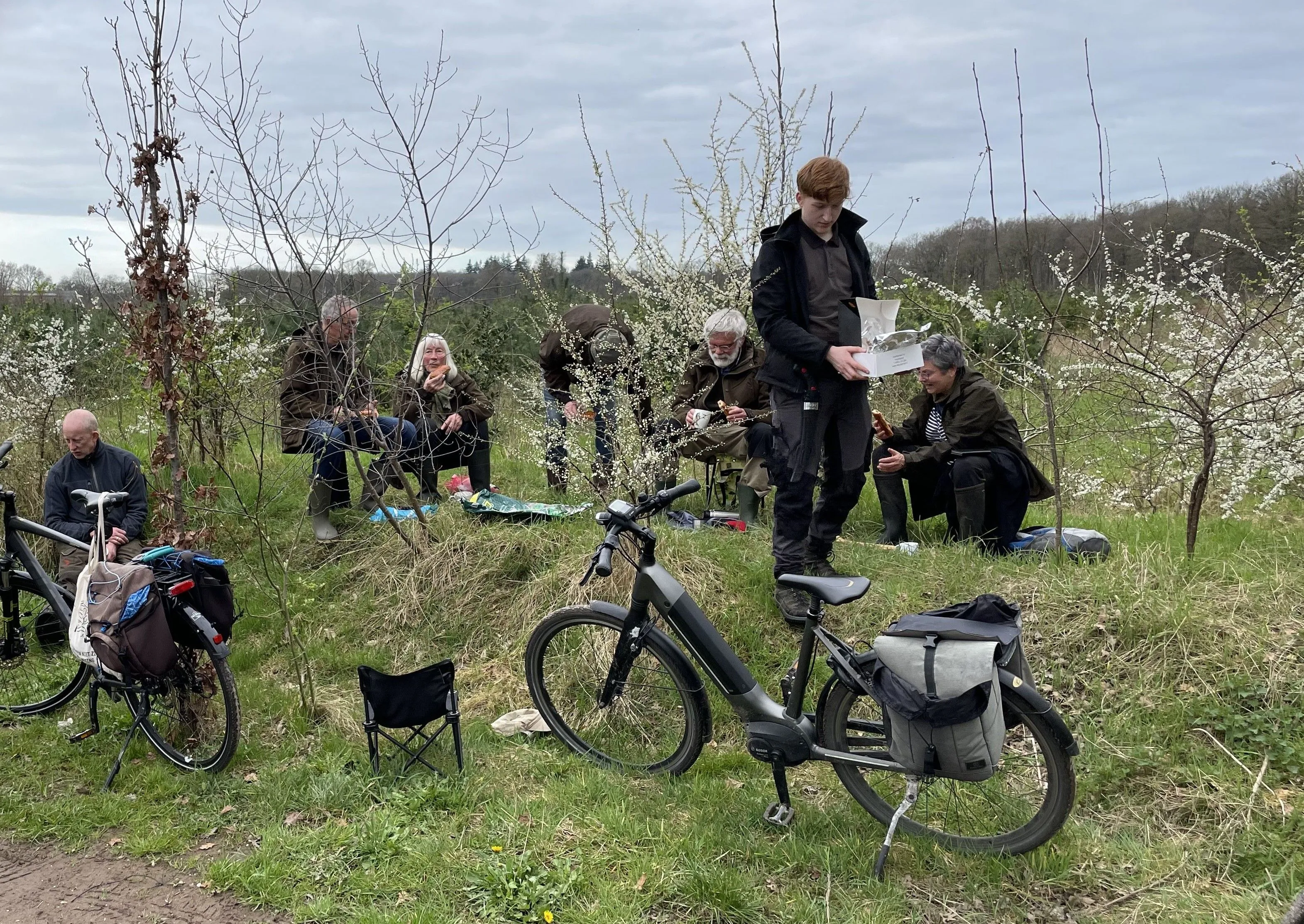 pauzemoment vrijwilligers landgoedwerkgroep appel