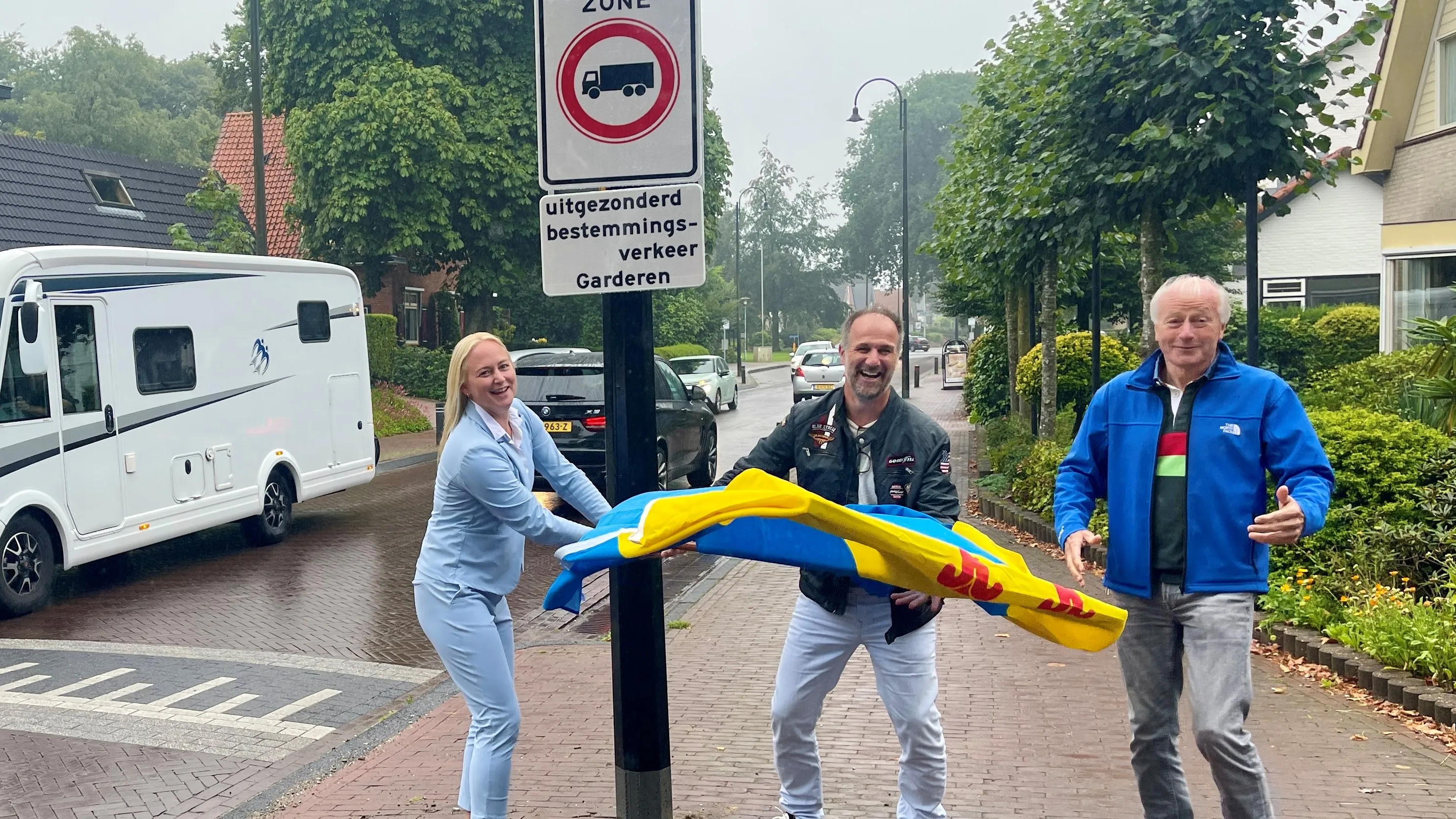 persbericht 23 043 vrachtwagenverbod garderen van kracht