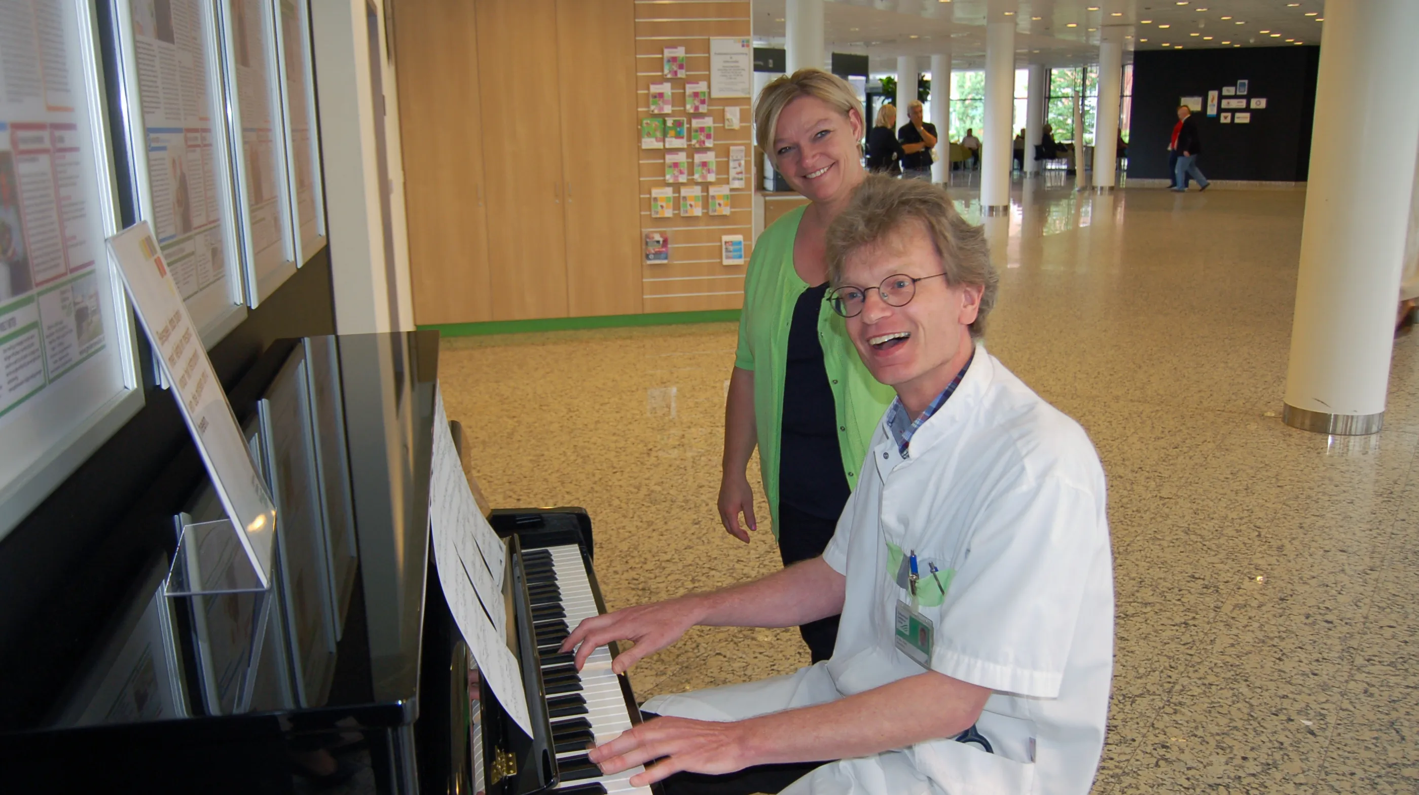 piano in hal ziekenhuis 1gelderse vallei