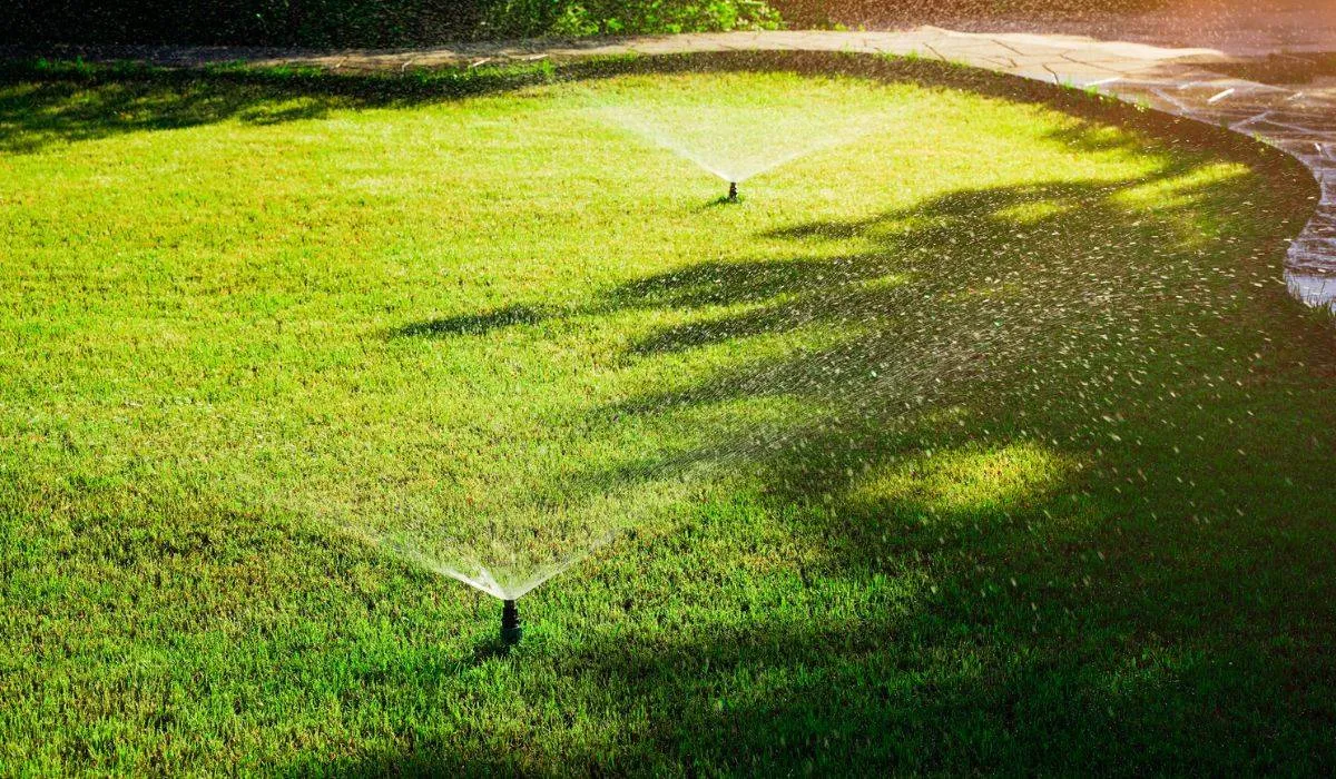 automatic garden sprinkler