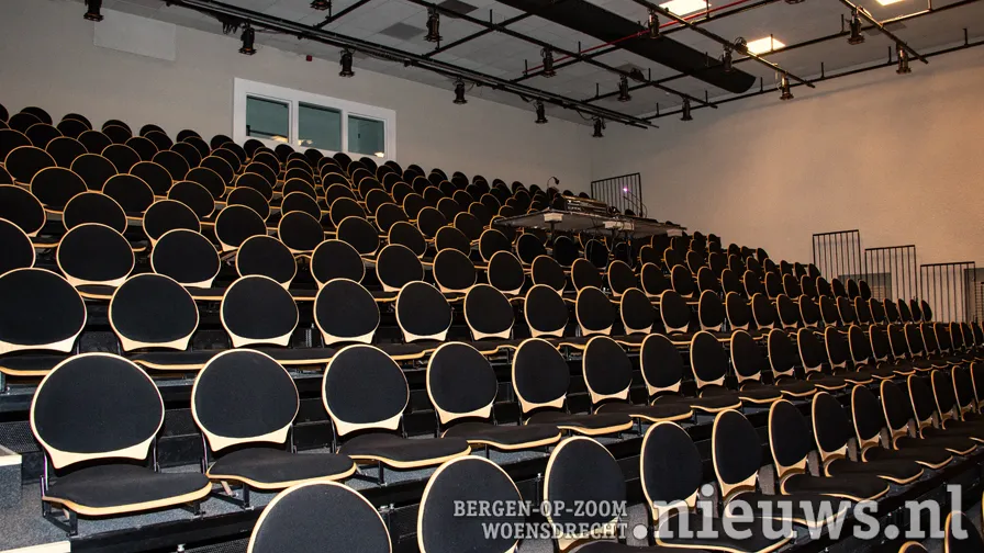 20191130 hoo tribune kloosterhof 1b