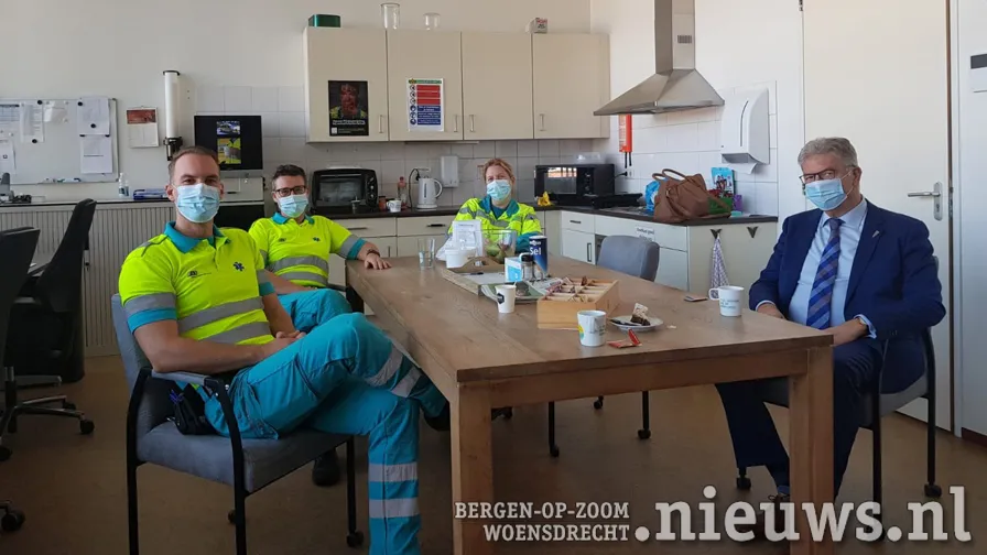 20201105 boz ambulancepost 002