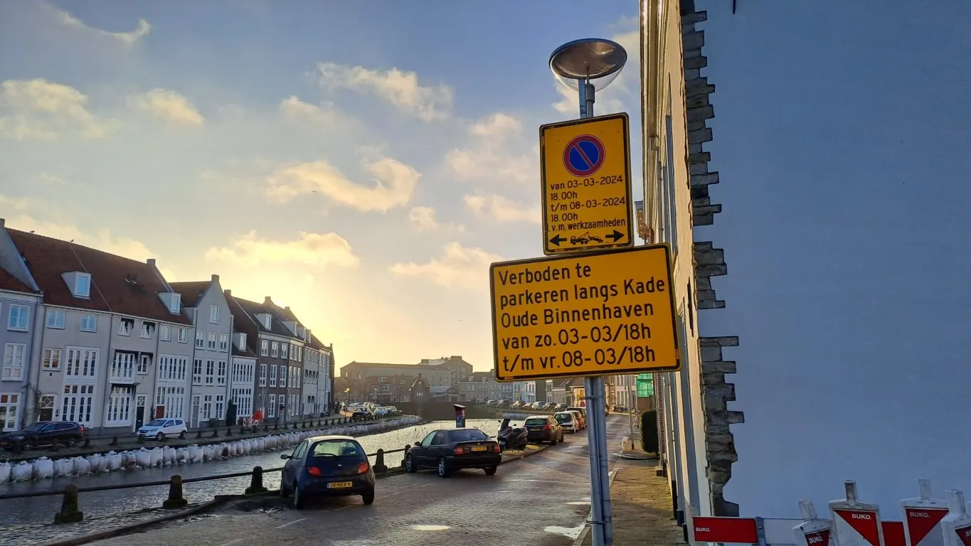 kade kaai oude binnenhaven bergenopzoom zandzakken fotovkr regioactueel 2 middel