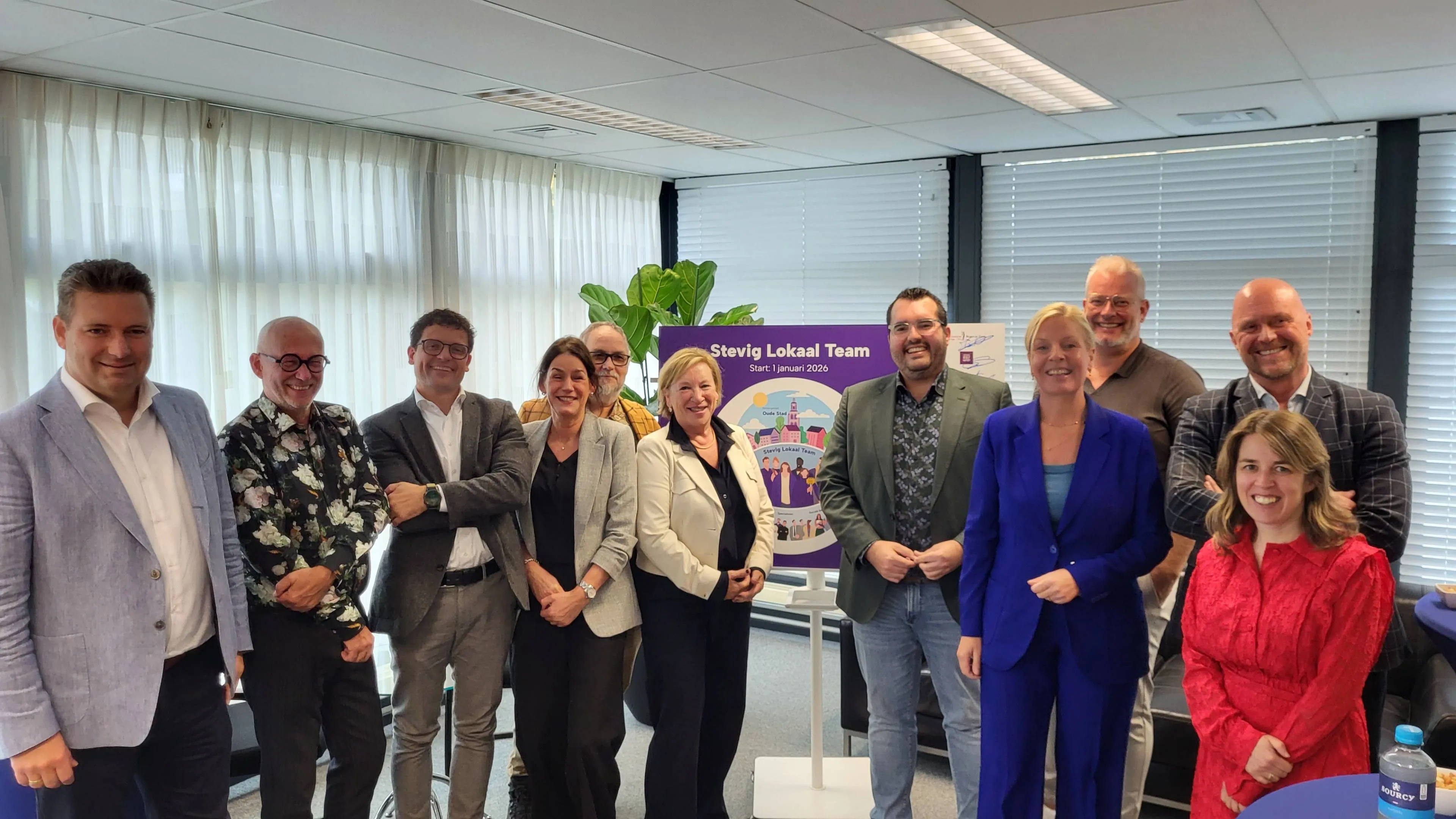 Groepsfoto tekenend partners