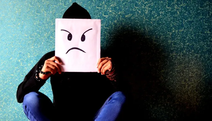 2642 man angry irritated1 e1440071281950 715x408