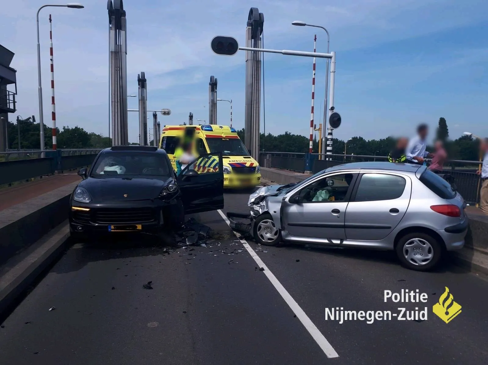 33720316 1129934693849409 5195618948673961984 o