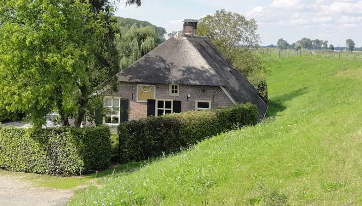 800px winssen beuningen rijksmonument 9556 dijk 41 e1435874189524 715x408