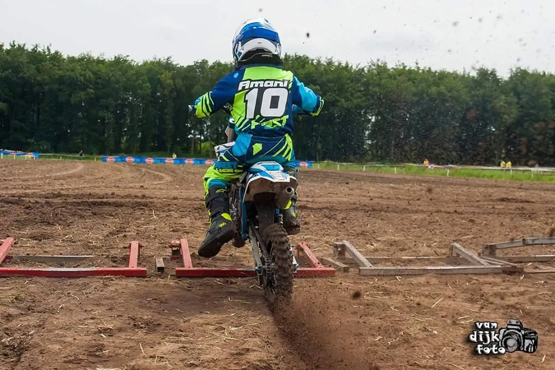 amani uit beuningen kampioen 50cc