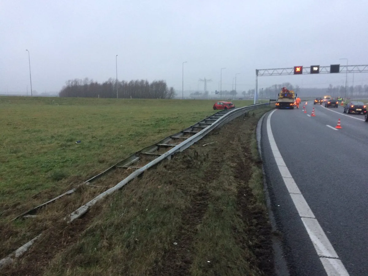auto over de kop knooppunt ewijk