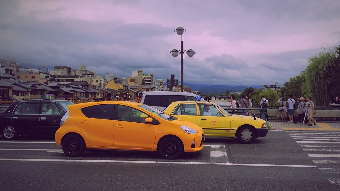 cars 690932 1280 e1437033346878